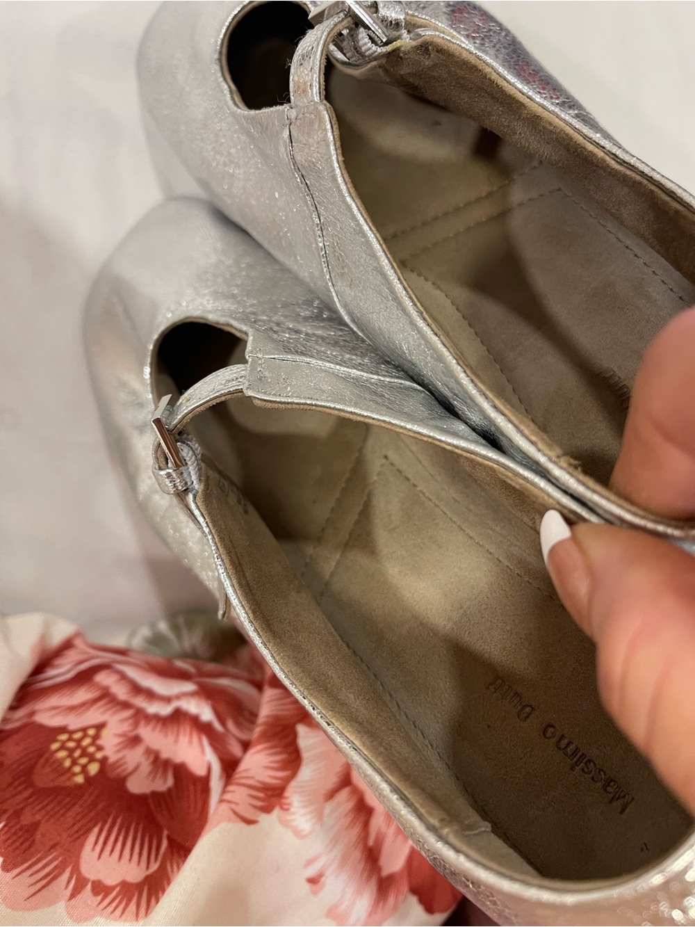 Massimo Dutti Silver Metallic Flats - Picture 14 of 16